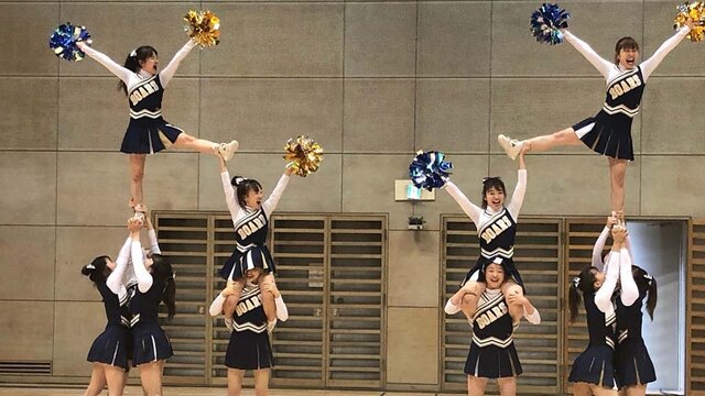 ワイルドボアーズによるパフォーマンス