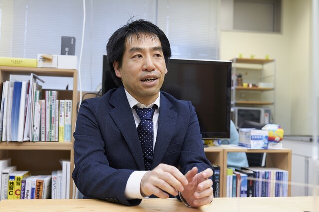 高橋　洋 教授