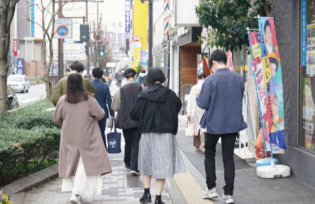 藍染体験や街歩きなど学生が自主的に行った