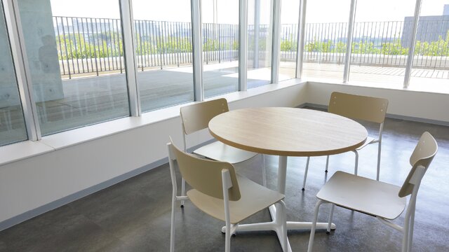 ベンチスペース